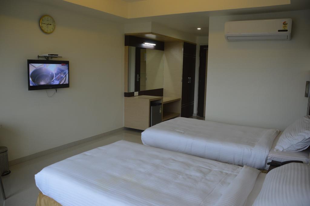 Swagath Grand Suchitra Hyderabad Room photo